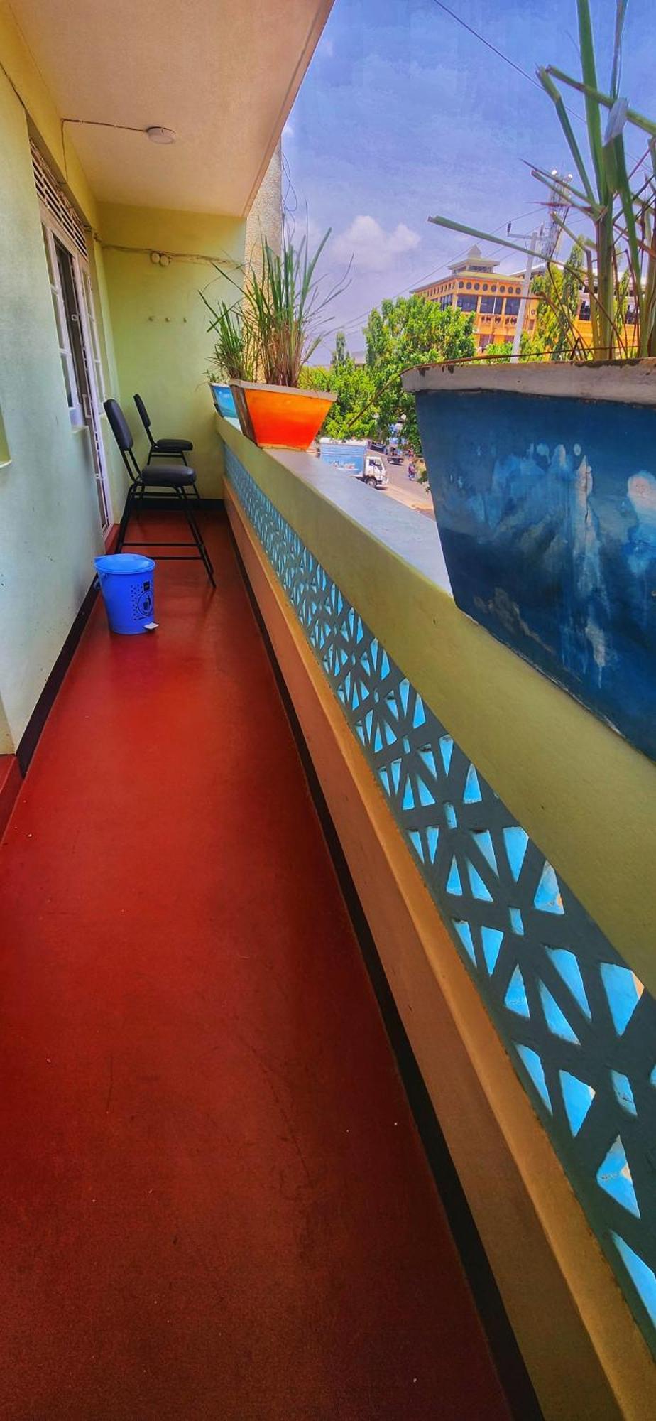 We Travel Hostel Moshi Exterior photo