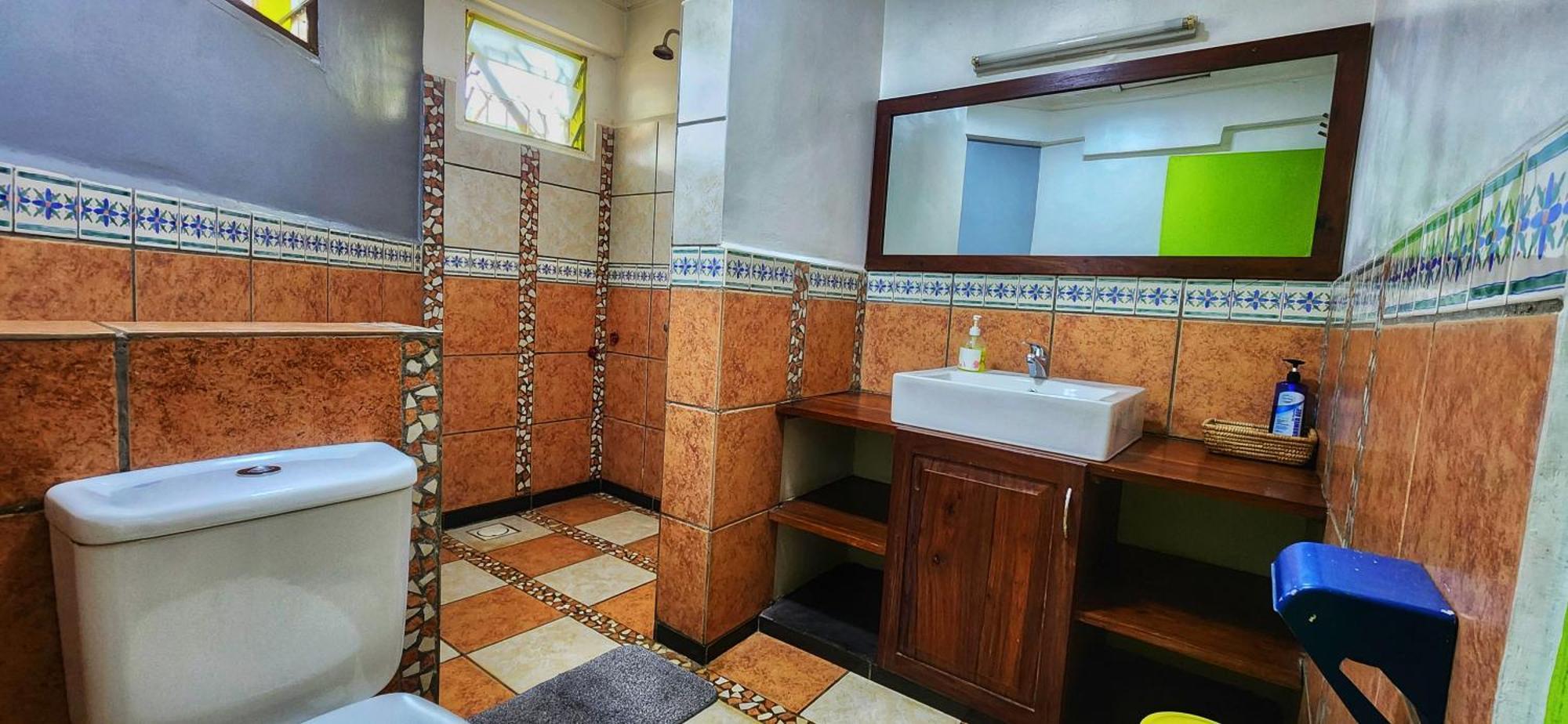 We Travel Hostel Moshi Exterior photo